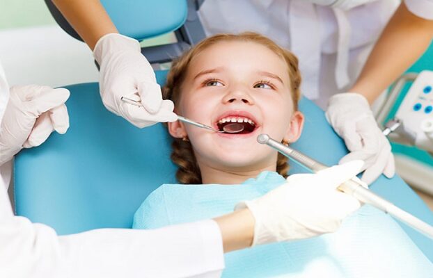ایمپلنت دندان در کودکان زیر ۱۵ سال توصیه می شود؟