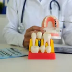BPS دندانسازی؛ راهکار قطعی افزایش ثبات دندان مصنوعی فک پایین